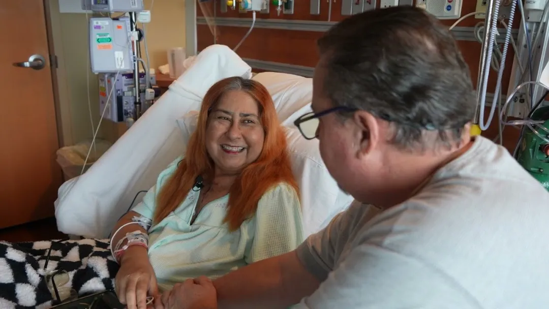 Mujer puertorriqueña recibe un raro trasplante de corazón y pulmones en Florida